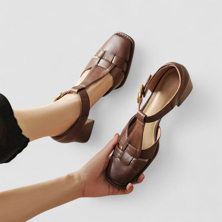 Elyxiana | Chaussures à talon bloc et bride en T