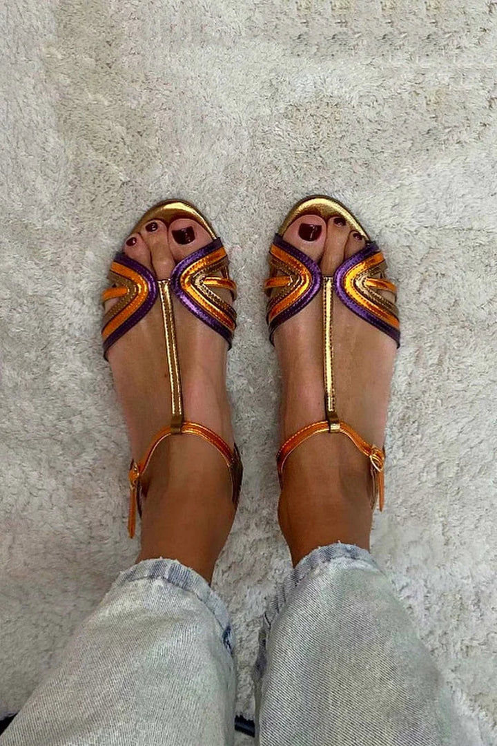 Sandales peep toe Multicolore et Or avec boucle et bride en T