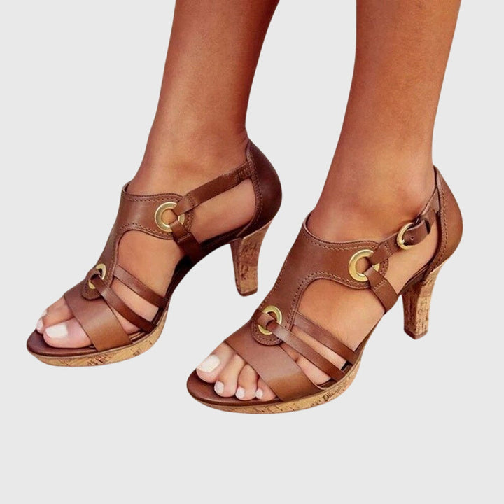 Emelda | Sandales à talon et brides à boucles