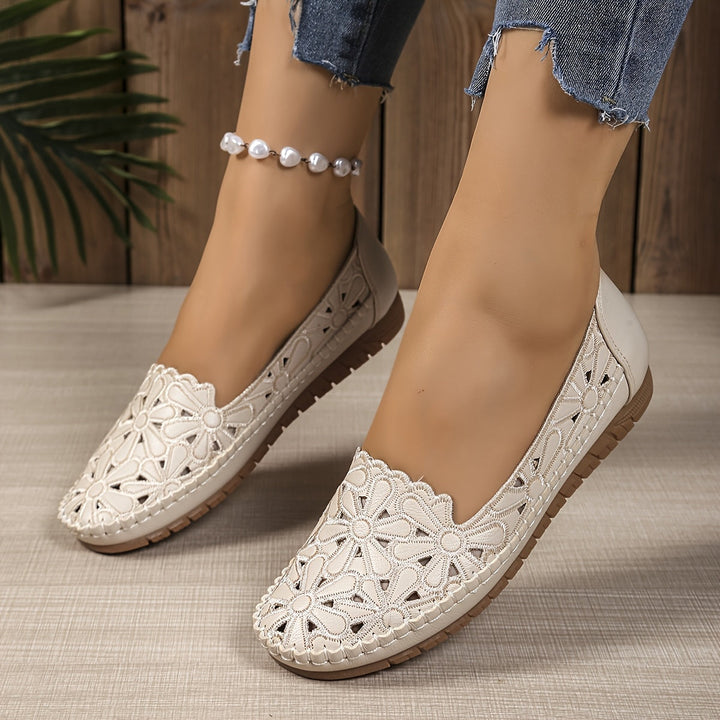 Fleurie | Ballerines ajourées à motif floral
