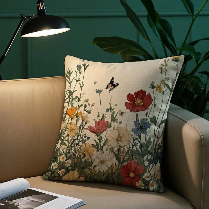 Coussin romantique en fleurs pour la décoration intérieure