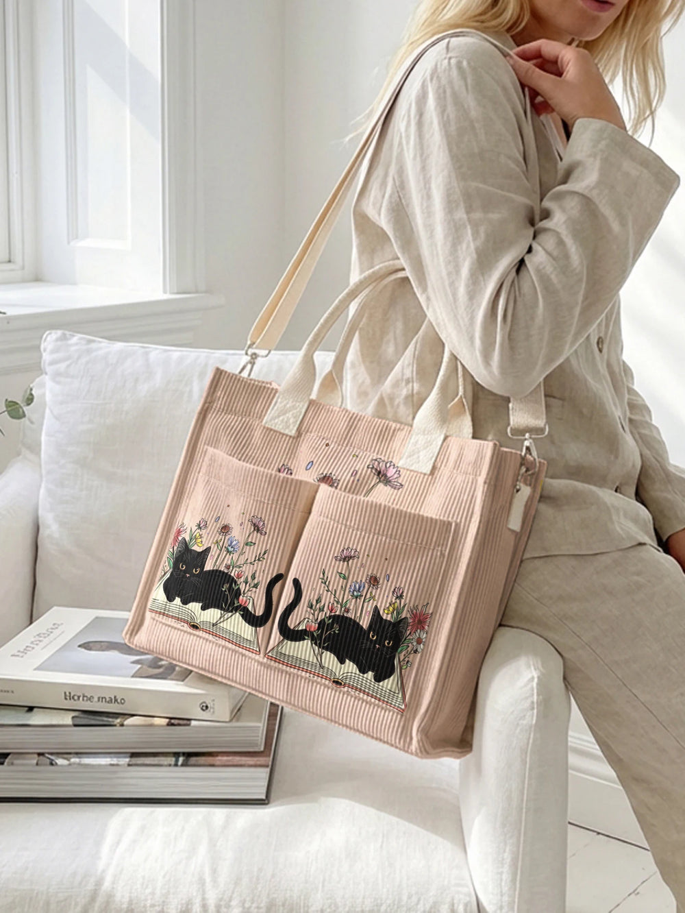 Sac cabas en velours côtelé Chat Lecteur, présentation du modèle