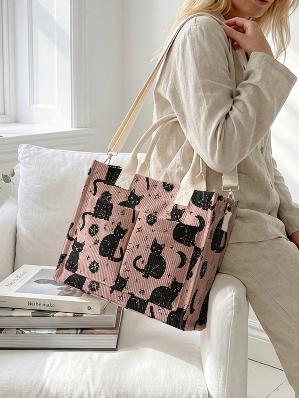 Sac cabas en velours côtelé Chats Roses & Étoiles, présentation du modèle