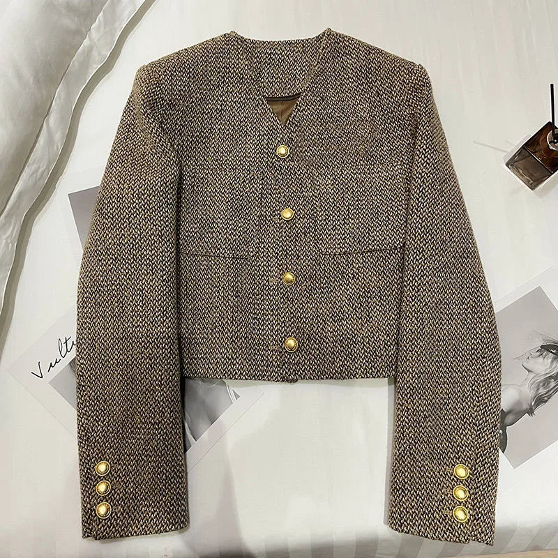 Blazer court à boutons dorés