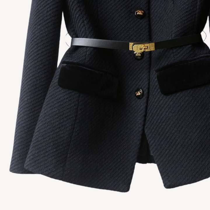 Blazer ceinturé à finitions contrastantes
