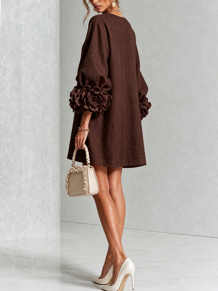 Amara™ | Robe Mini Élégante avec Boutons Floraux
