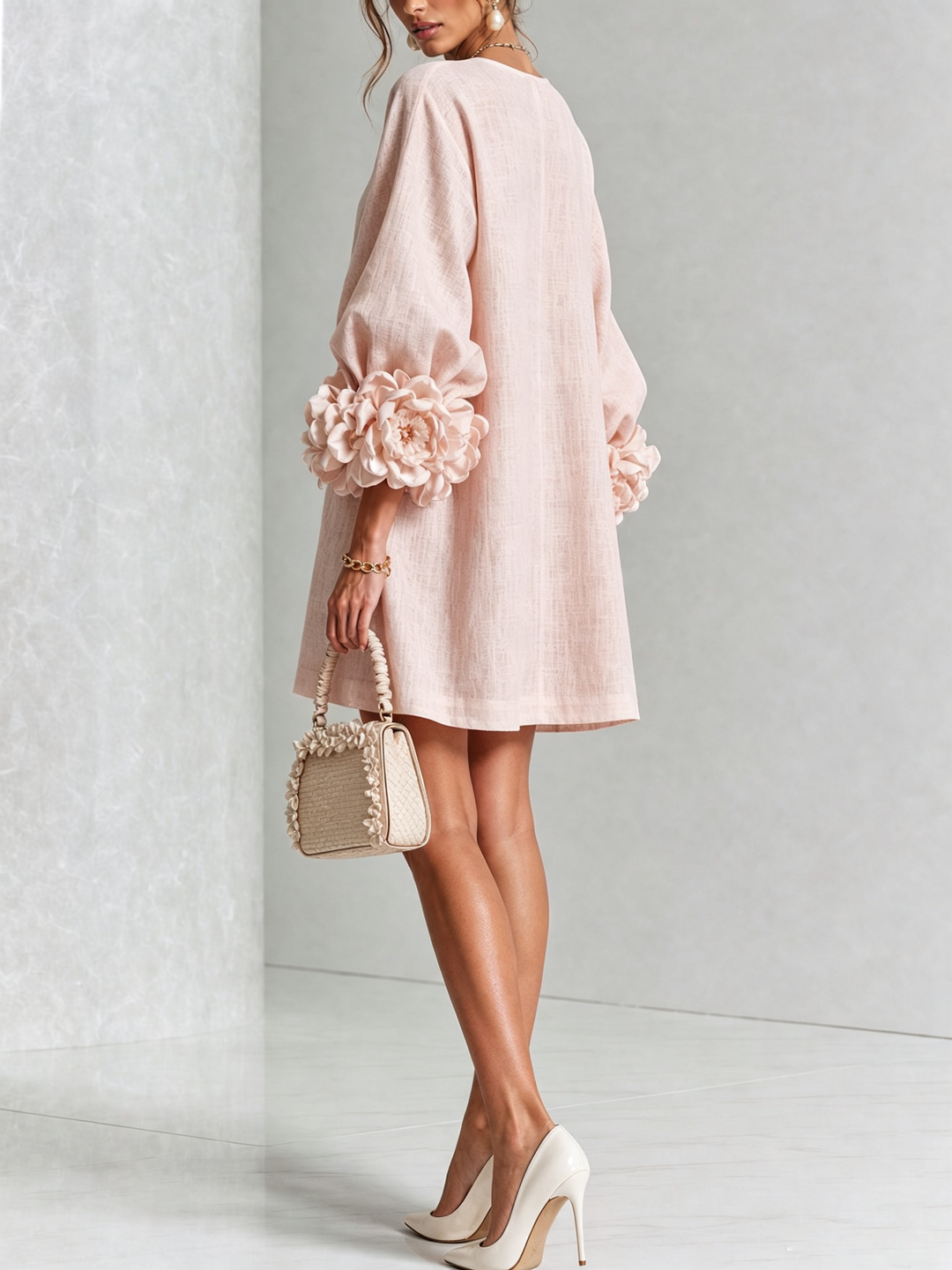 Amara™ | Robe Mini Élégante avec Boutons Floraux