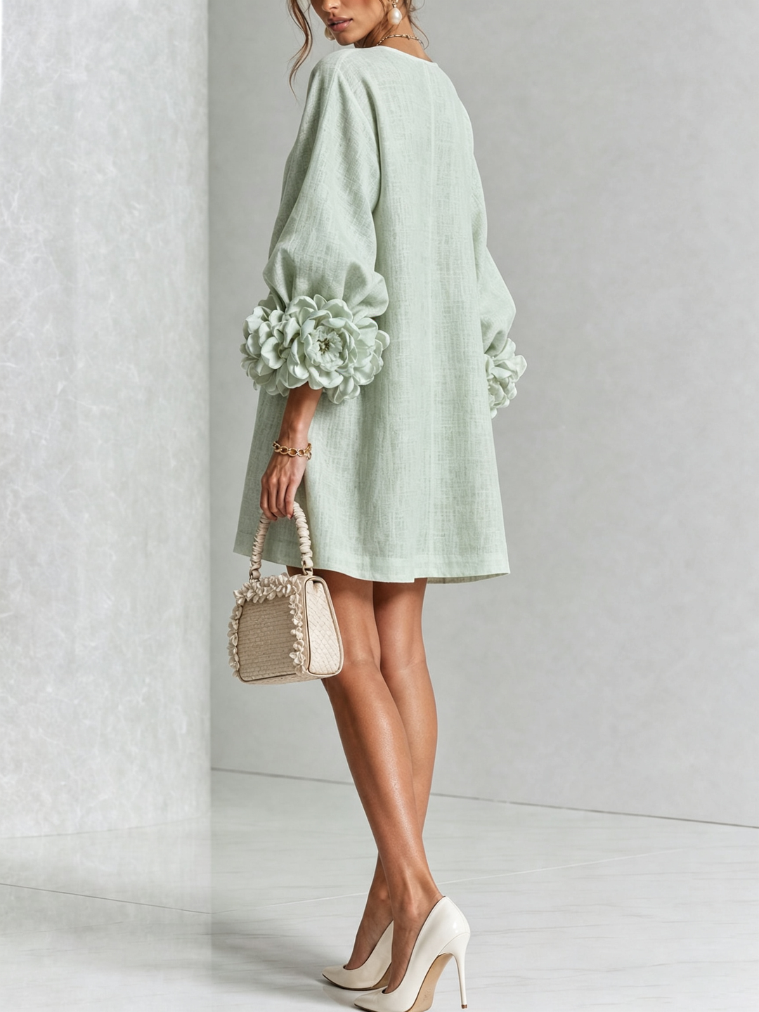 Amara™ | Robe Mini Élégante avec Boutons Floraux