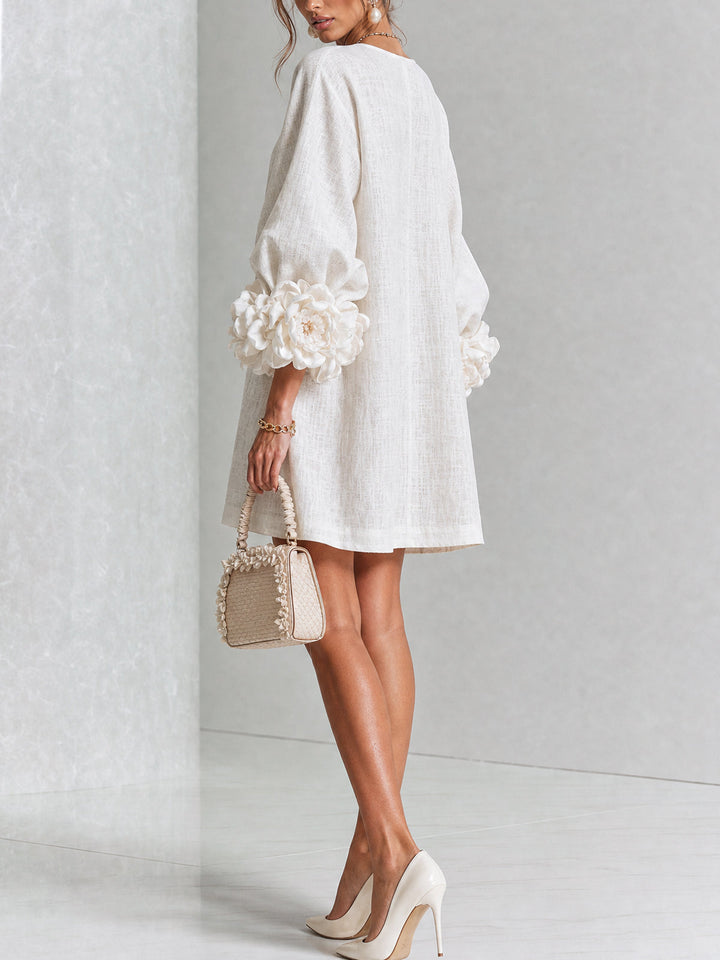 Amara™ | Robe Mini Élégante avec Boutons Floraux