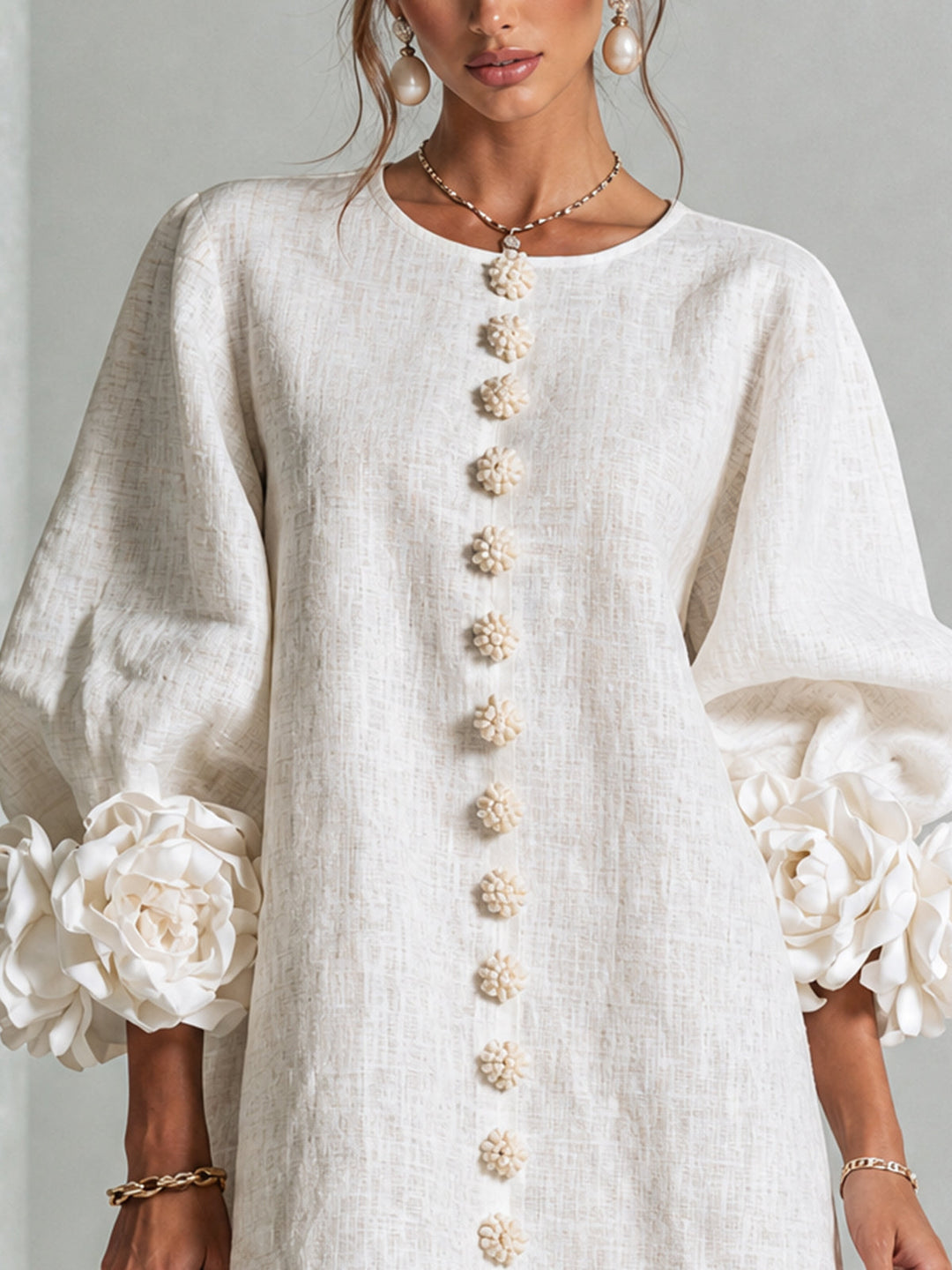 Amara™ | Robe Mini Élégante avec Boutons Floraux