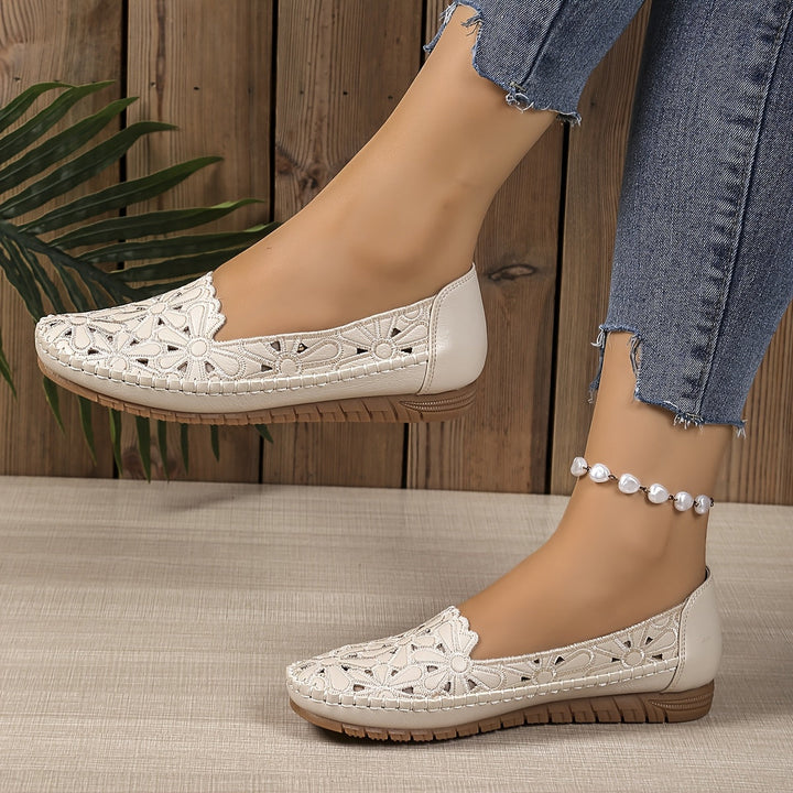 Fleurie | Ballerines ajourées à motif floral