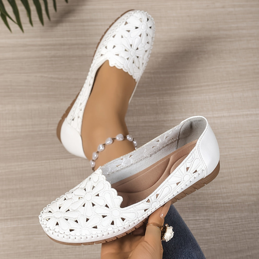 Fleurie | Ballerines ajourées à motif floral